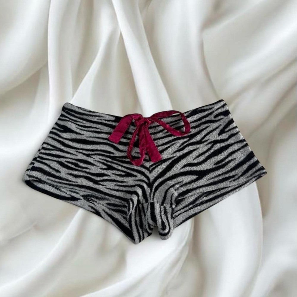 No Boundaries‎ soft fluffy pink zebra print mini shorts y2k vintage mcbling
